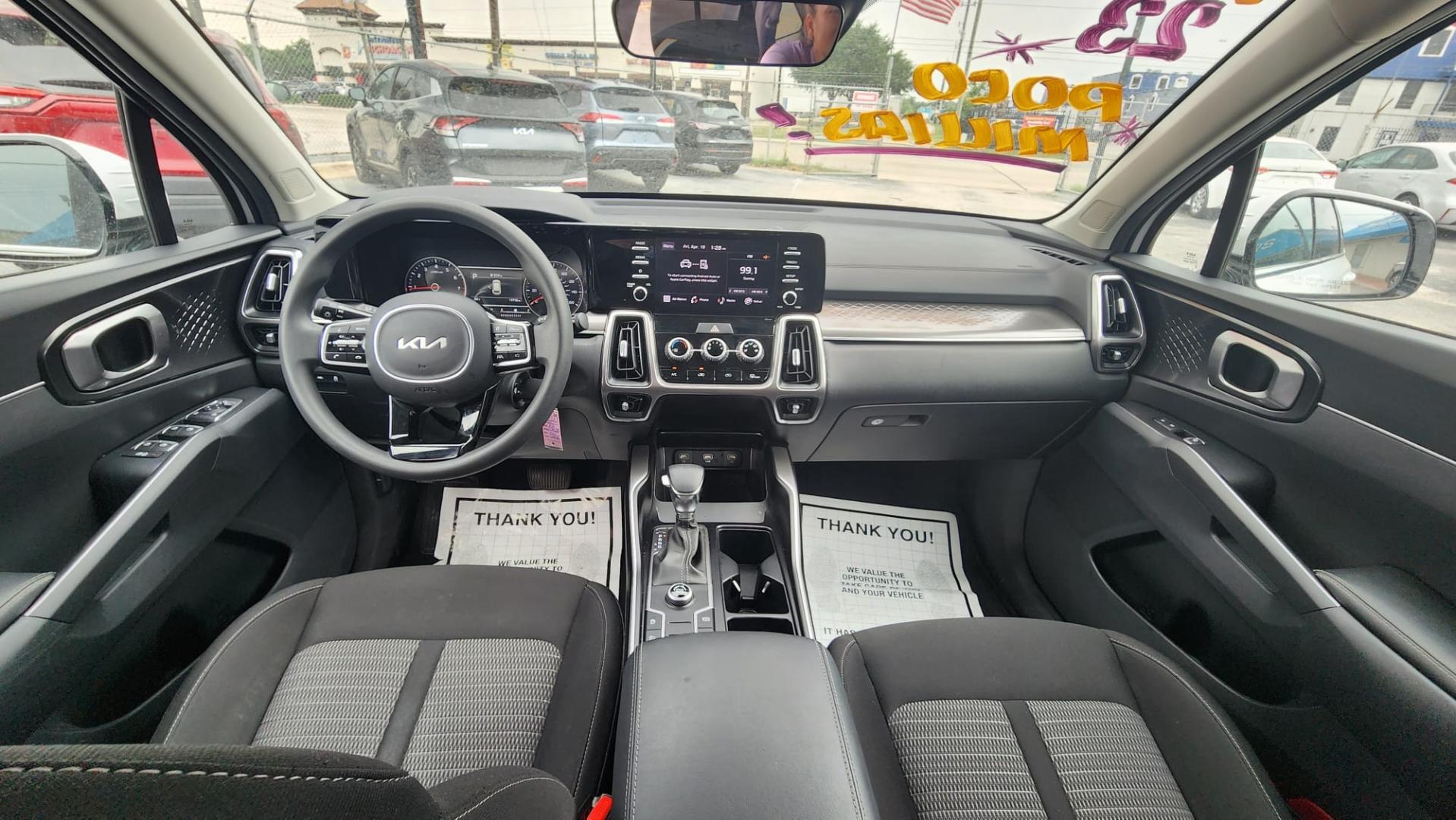 2023 White Kia Sorento LX 2WD (5XYRG4LC3PG) with an 2.4L L4 DOHC 16V engine, 6A transmission, located at 1842 Wirt Road, Houston, TX, 77055, (713) 973-3903, 29.805330, -95.484787 - Photo#9